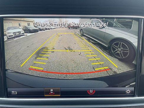 Used 2016 Mercedes-Benz E 350 E 350 4MATIC AWD 4dr Sedan image 18