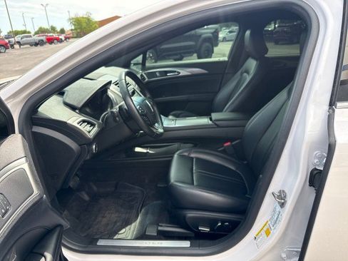 Used 2020 Lincoln MKZ FWD image 15