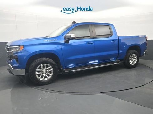 Used 2022 Chevrolet Silverado 1500 LT w/ Protection Package AWD/4WD image 4