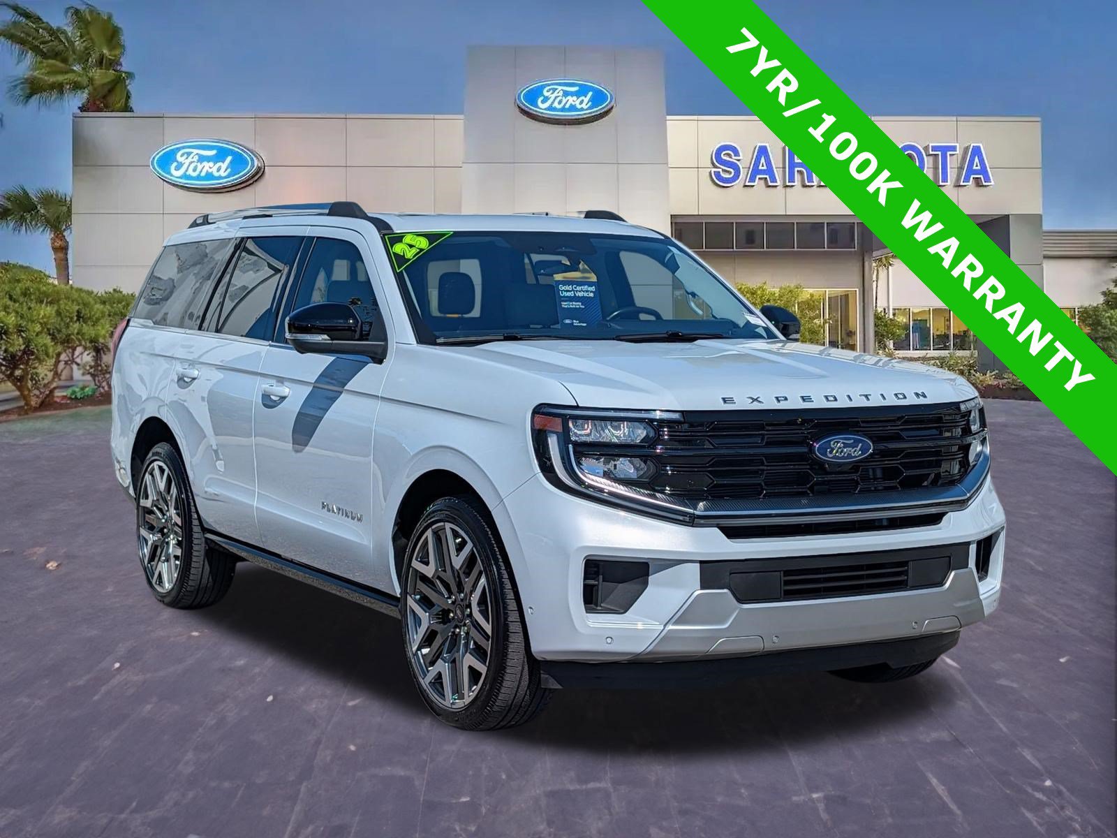 Used 2025 Ford Expedition Platinum w/ Platinum Ultimate Package AWD/4WD image 1