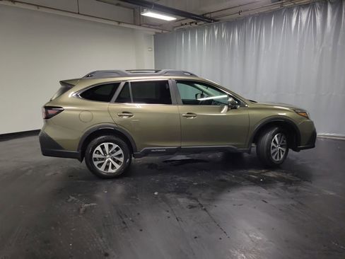 Used 2020 Subaru Outback Premium AWD/4WD image 9