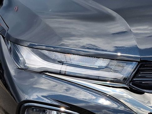 Certified 2023 Chevrolet TrailBlazer RS w/ Sun and Liftgate Package FWD image 9