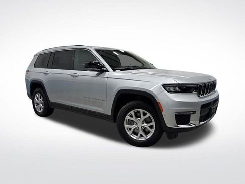 Used 2023 Jeep Grand Cherokee L Limited w/ Luxury Tech Group II image 42