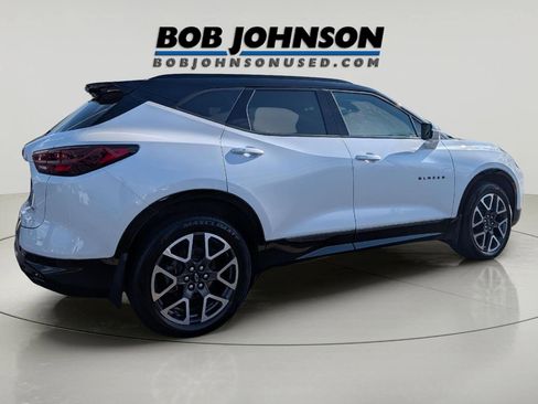 Used 2023 Chevrolet Blazer RS AWD/4WD image 2