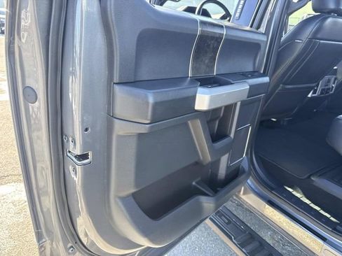 Used 2022 Ford F350 Lariat w/ Black Appearance Package image 15