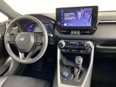 Used 2023 Toyota RAV4 XSE AWD/4WD image 14