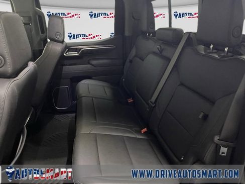 Used 2025 Chevrolet Silverado 1500 LTZ image 12