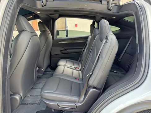 Used 2023 Tesla Model X AWD/4WD image 46