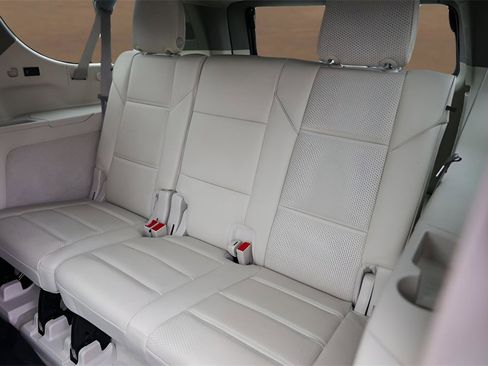 Certified 2023 Cadillac Escalade ESV Premium Luxury Platinum image 27