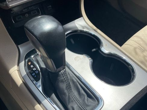 Used 2018 Jeep Grand Cherokee Laredo image 8