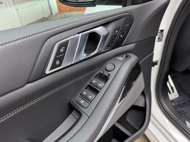 Used 2026 BMW X5 M60i w/ Executive Package AWD/4WD image 11