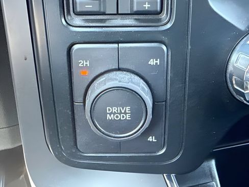 Used 2025 Ford F150 XLT w/ Equipment Group 302A MID AWD/4WD image 19