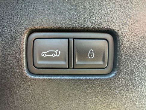 Used 2024 Genesis GV60 RWD image 53