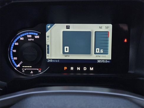 Used 2023 Ford Bronco Badlands image 6