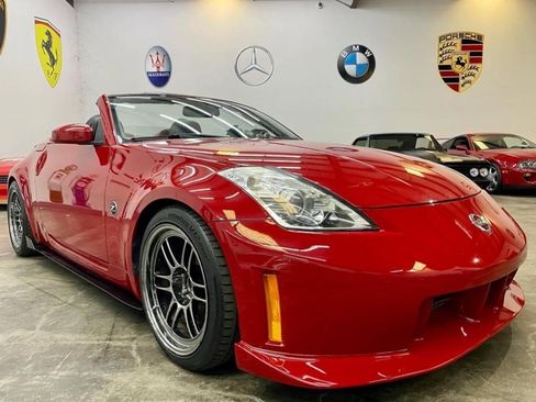 Used 2006 Nissan 350Z Touring image 1