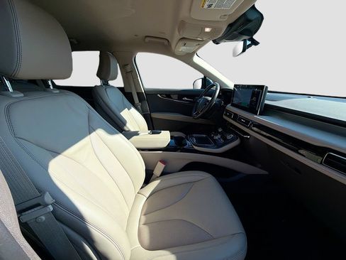 Used 2021 Lincoln Nautilus AWD w/ Equipment Group 101A image 30