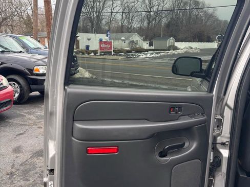 Used 2006 Chevrolet Silverado 1500 LT w/ Onstar Plus Package image 20