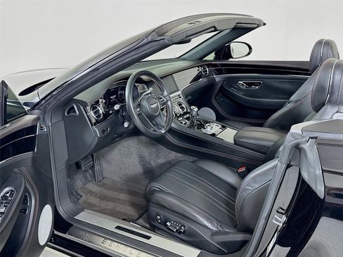 Used 2020 Bentley Continental GT V8 image 13