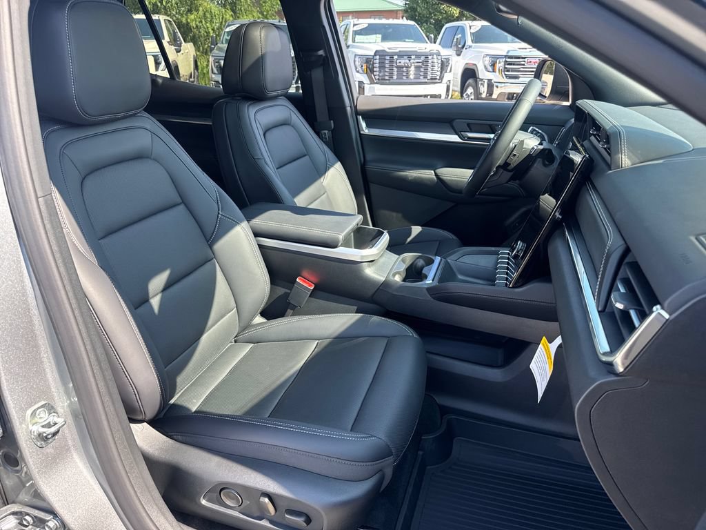 New 2027 GMC Terrain Elevation w/ Elevation Premium Package FWD image 11
