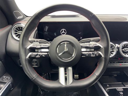 Used 2024 Mercedes-Benz EQB 250+ image 53