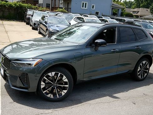 New 2026 Volvo XC60 T8 Plus w/ Protection Package Premier AWD/4WD image 3