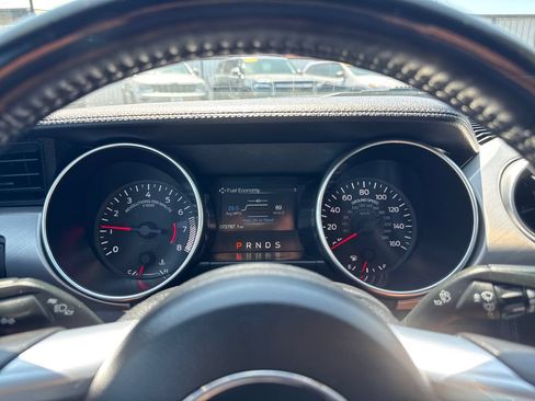 Used 2022 Ford Mustang Premium RWD image 18