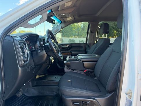 Used 2021 Chevrolet Silverado 2500 LT w/ Convenience Package image 18