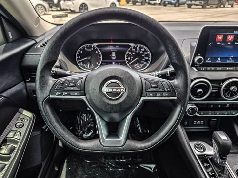 Used 2025 Nissan Sentra SV FWD image 26