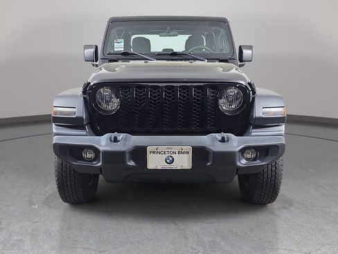 Used 2020 Jeep Gladiator Sport w/ Trailer Tow Package AWD/4WD image 3