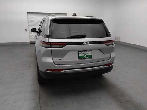 Used 2022 Jeep Grand Cherokee Limited 4xe w/ Luxury Tech Group II AWD/4WD image 6