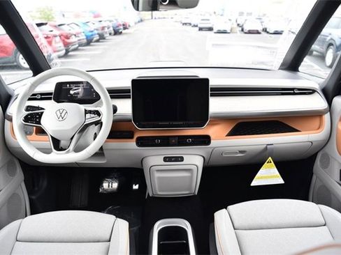 New 2025 Volkswagen ID. Buzz 1st Edition image 8