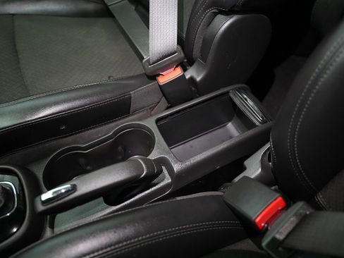 Used 2019 Buick Encore Preferred image 30