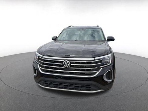 Used 2026 Volkswagen Atlas SE AWD/4WD image 2