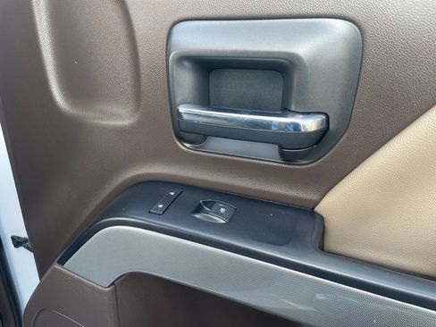 Used 2018 Chevrolet Silverado 1500 LT w/ All Star Edition image 37