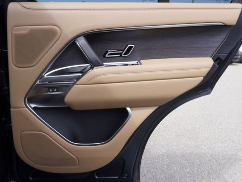 New 2026 Land Rover Range Rover SE AWD/4WD image 25