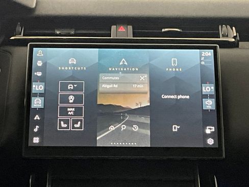 Used 2025 Land Rover Range Rover Velar Dynamic SE image 11