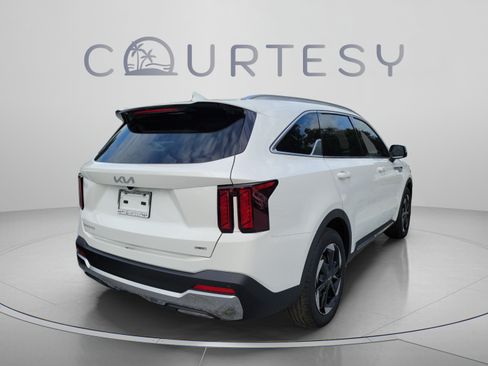 New 2026 Kia Sorento EX FWD image 3