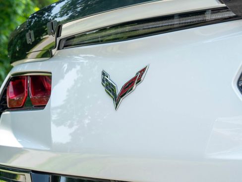 Used 2018 Chevrolet Corvette Grand Sport w/ Z07 Performance Package image 12