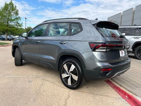 Used 2025 Volkswagen Taos S image 8