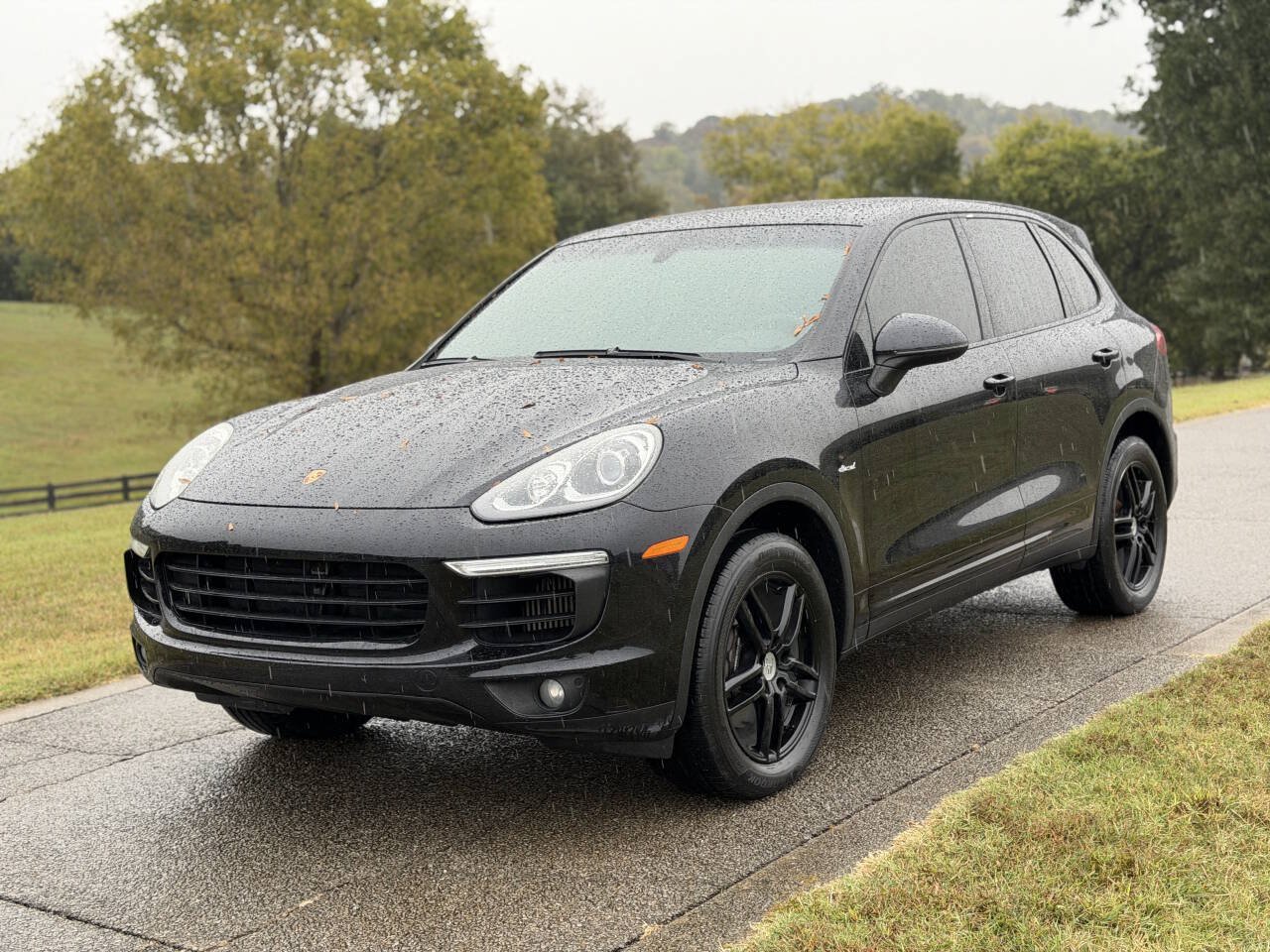 Used 2015 Porsche Cayenne Diesel AWD/4WD image 2