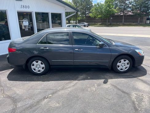 Used 2005 Honda Accord LX image 3