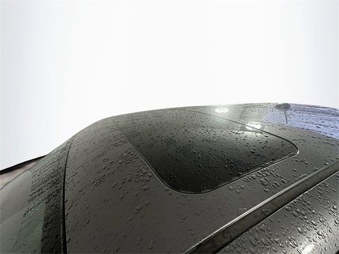 Used 2012 Nissan Juke SL image 22