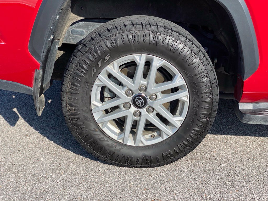 Used 2025 Toyota Sequoia SR5 AWD/4WD image 9