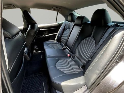 Used 2024 Toyota Camry SE FWD image 22