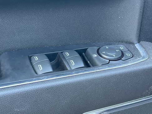 Used 2022 Chevrolet Silverado 1500 RST image 12