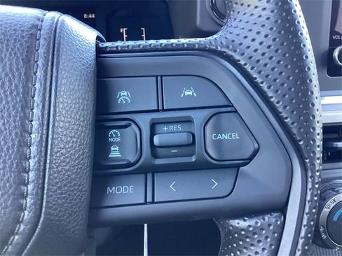 Certified 2025 Toyota Tacoma SR5 image 18