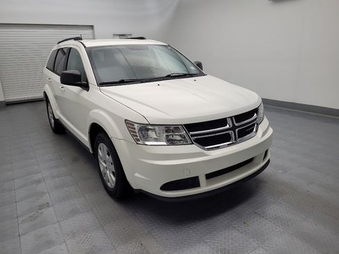 Used 2017 Dodge Journey SE FWD image 13