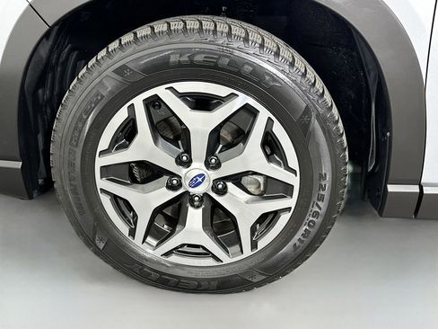 Used 2019 Subaru Forester Premium image 32