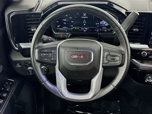 Used 2024 GMC Sierra 1500 SLT image 32