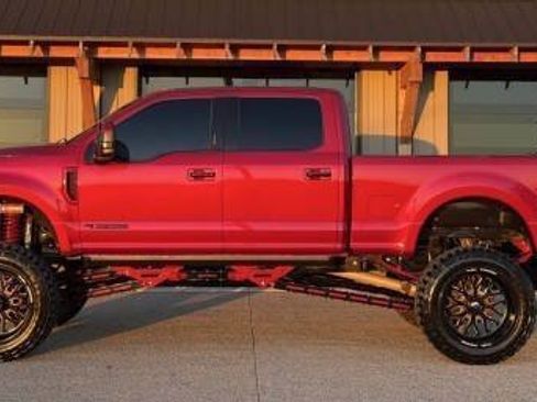 Used 2017 Ford F250 Platinum w/ Platinum Ultimate Package AWD/4WD image 1